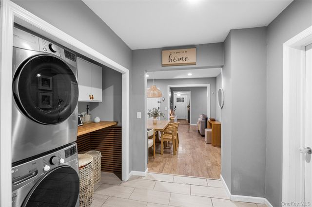 251 Forest Avenue, Lynbrook, NY 11563