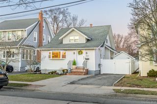 251 Forest Avenue, Lynbrook, NY 11563