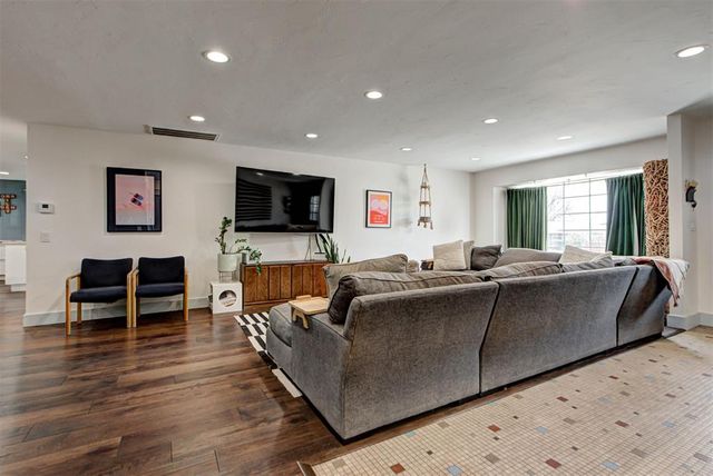 6137 N Drexel Boulevard, Oklahoma City, OK 73112