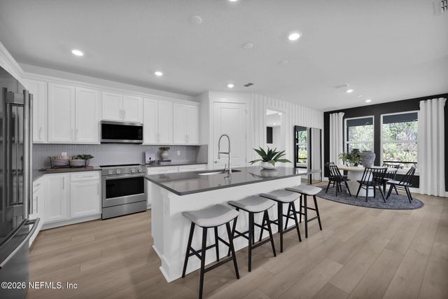 324 FISHTAIL Place, Palm Coast, FL 32164