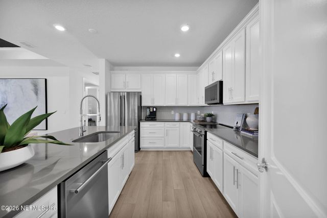 324 FISHTAIL Place, Palm Coast, FL 32164