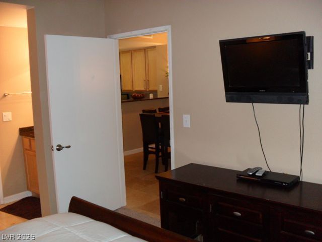 260 East FLAMINGO Road 114, Las Vegas, NV 89169