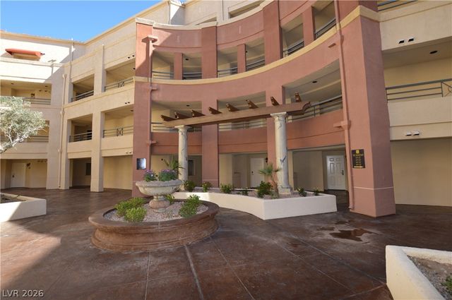 260 East FLAMINGO Road 114, Las Vegas, NV 89169