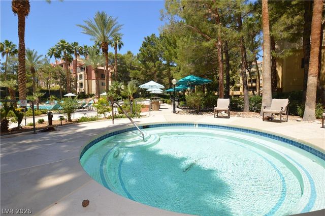 260 East FLAMINGO Road 114, Las Vegas, NV 89169