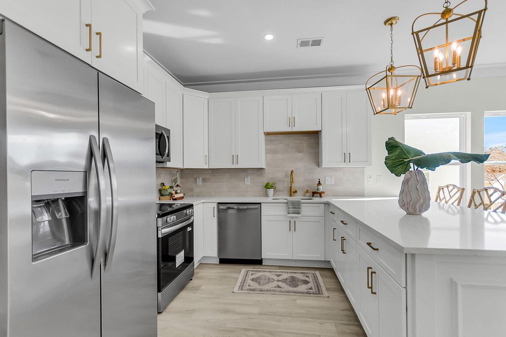 1622 Refuge, Charleston, SC 29412