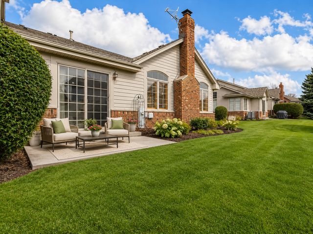 1153 Linden Circle, Beecher, IL 60401