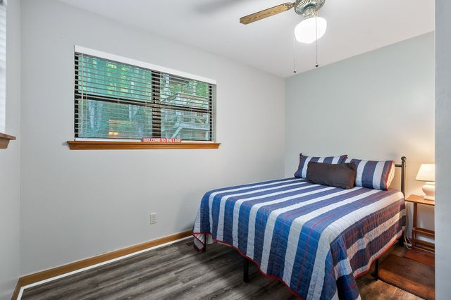 1385 Lakeside Dr, Smithville, TN 37166