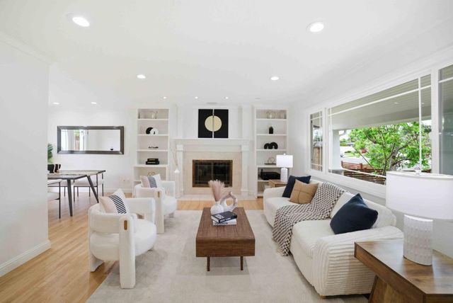 2853 Sycamore Way, Santa Clara, CA 95051