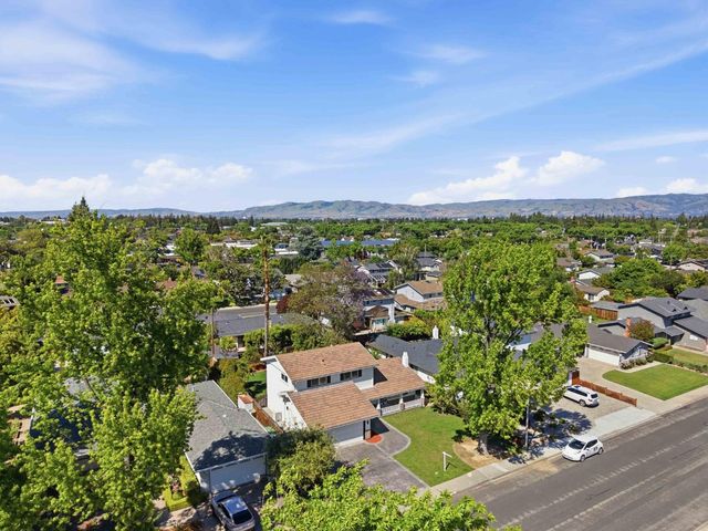 2853 Sycamore Way, Santa Clara, CA 95051