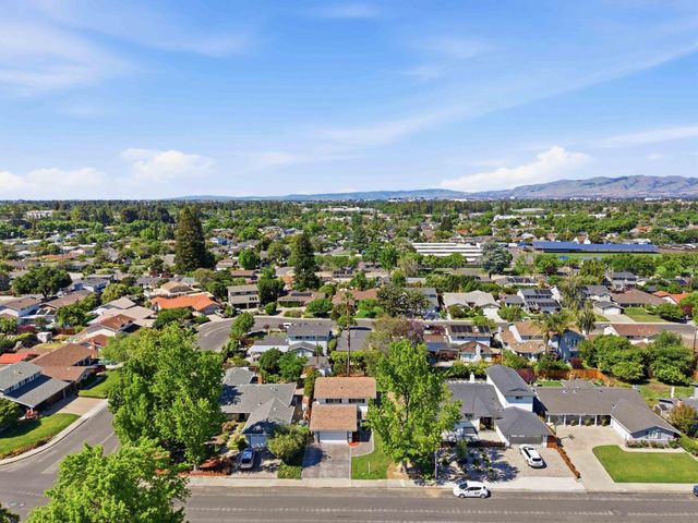 2853 Sycamore Way, Santa Clara, CA 95051