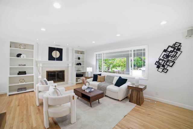 2853 Sycamore Way, Santa Clara, CA 95051