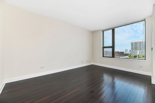 501 N Clinton Street 901, Chicago, IL 60654