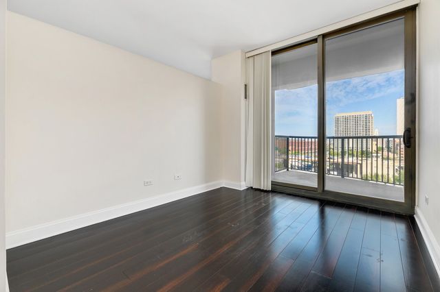 501 N Clinton Street 901, Chicago, IL 60654