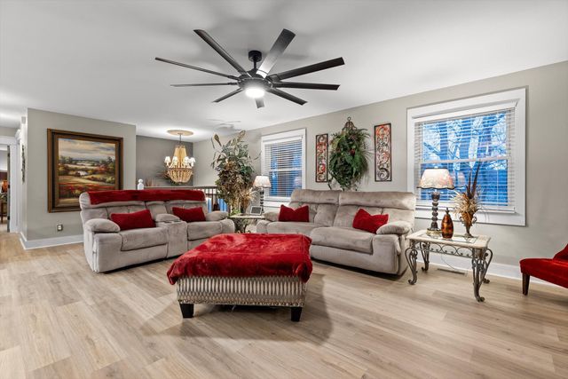 7912 Snow Hill Road, Ooltewah, TN 37363