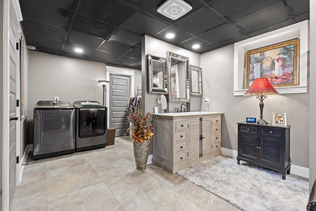 7912 Snow Hill Road, Ooltewah, TN 37363