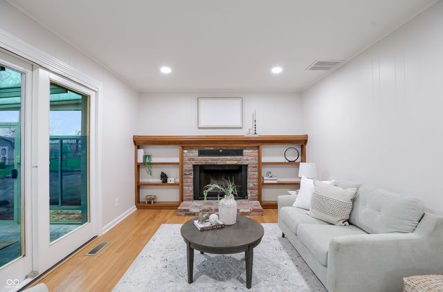 9620 Kittrell Drive, Indianapolis, IN 46280