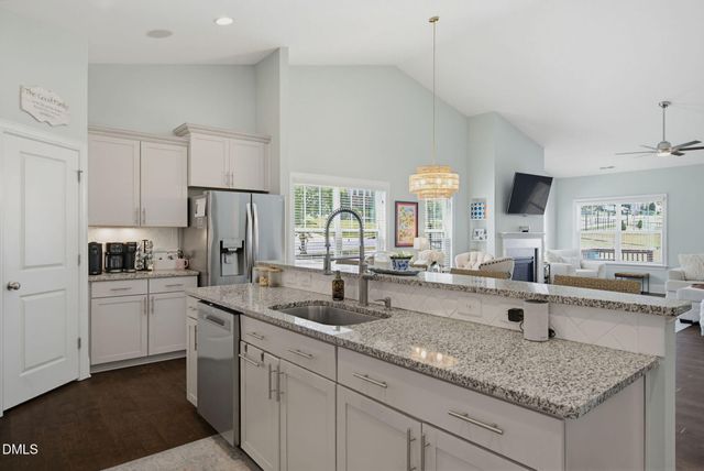 1813 Knights Crest Way, Wake Forest, NC 27587