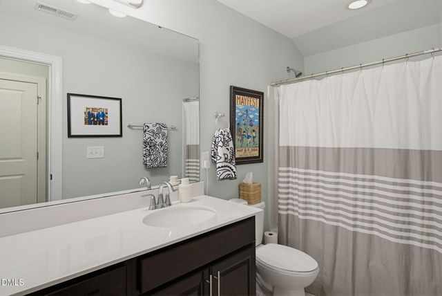 1813 Knights Crest Way, Wake Forest, NC 27587