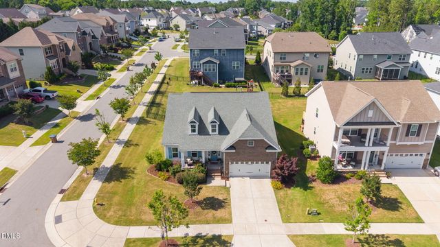 1813 Knights Crest Way, Wake Forest, NC 27587