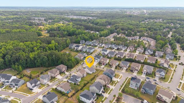 1813 Knights Crest Way, Wake Forest, NC 27587