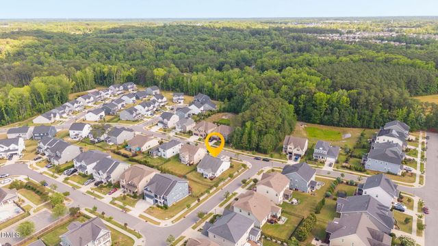 1813 Knights Crest Way, Wake Forest, NC 27587