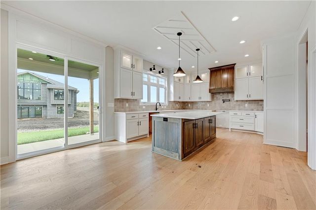 17321 Earnshaw Street, Overland Park, KS 66221