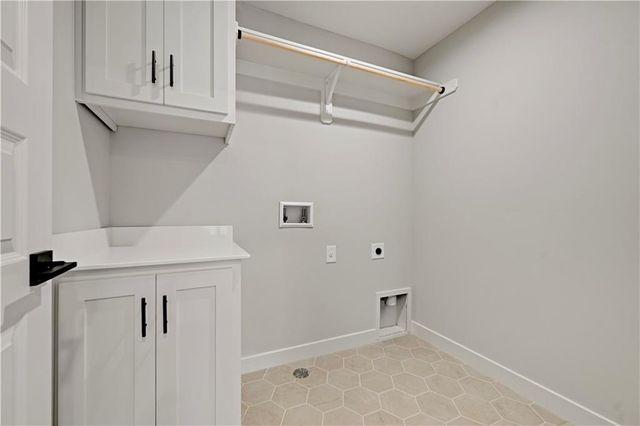 17321 Earnshaw Street, Overland Park, KS 66221