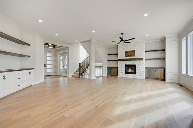 17321 Earnshaw Street, Overland Park, KS 66221