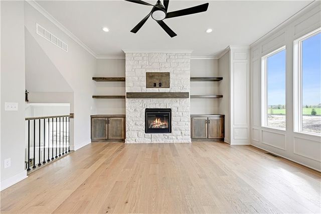 17321 Earnshaw Street, Overland Park, KS 66221