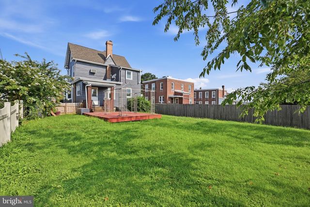 108 BLAKE AVE, Jenkintown, PA 19046