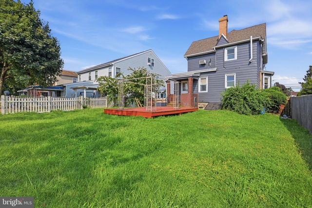 108 BLAKE AVE, Jenkintown, PA 19046