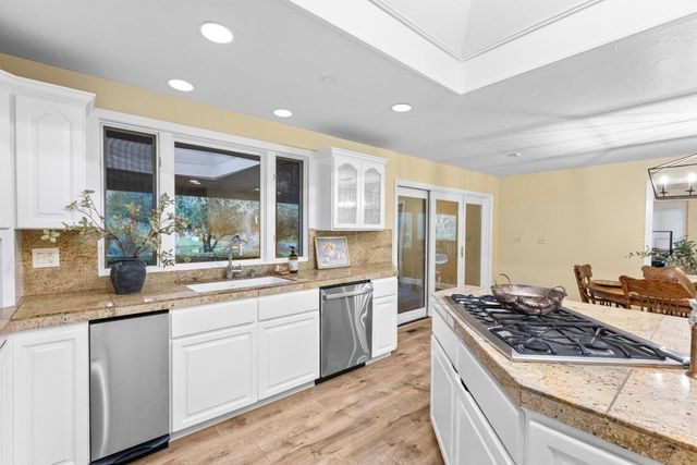 6915 Redwood Retreat Road, Gilroy, CA 95020