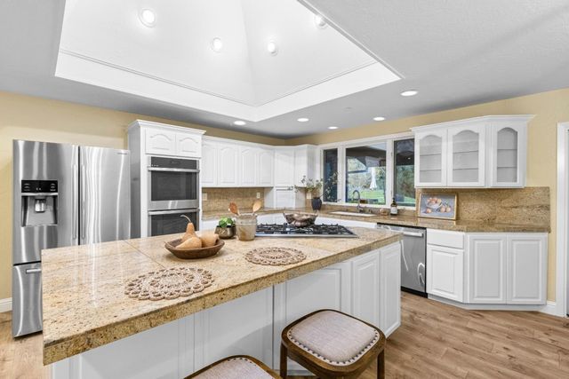 6915 Redwood Retreat Road, Gilroy, CA 95020