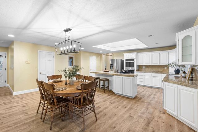 6915 Redwood Retreat Road, Gilroy, CA 95020