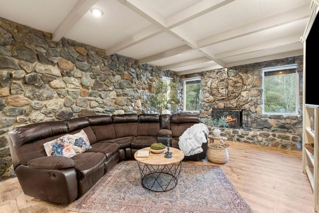 6915 Redwood Retreat Road, Gilroy, CA 95020