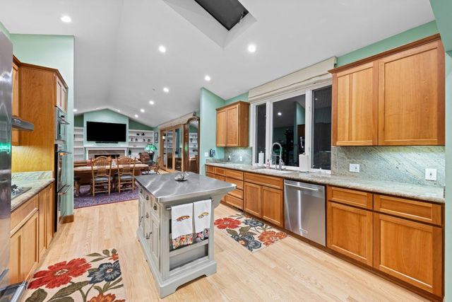 6915 Redwood Retreat Road, Gilroy, CA 95020