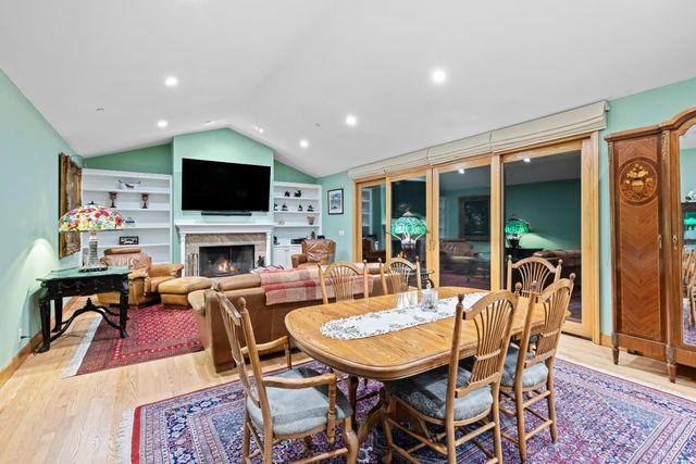 6915 Redwood Retreat Road, Gilroy, CA 95020