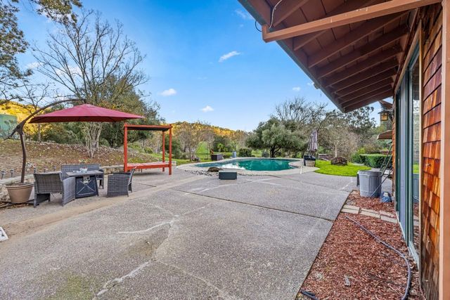 6915 Redwood Retreat Road, Gilroy, CA 95020