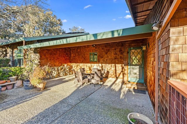 6915 Redwood Retreat Road, Gilroy, CA 95020