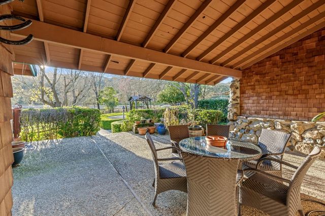 6915 Redwood Retreat Road, Gilroy, CA 95020