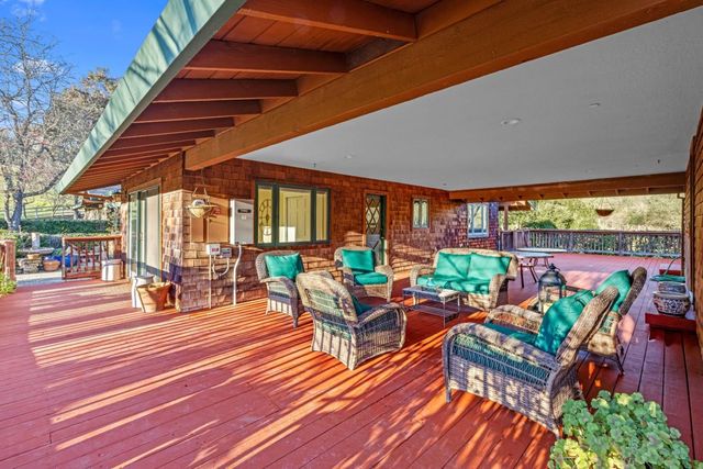 6915 Redwood Retreat Road, Gilroy, CA 95020