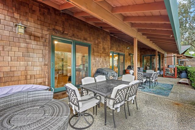 6915 Redwood Retreat Road, Gilroy, CA 95020