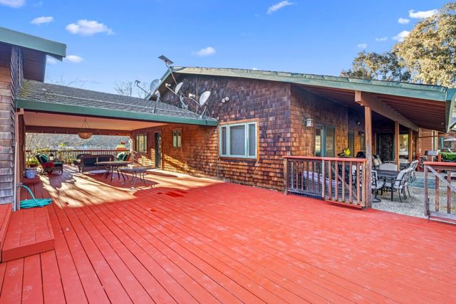 6915 Redwood Retreat Road, Gilroy, CA 95020