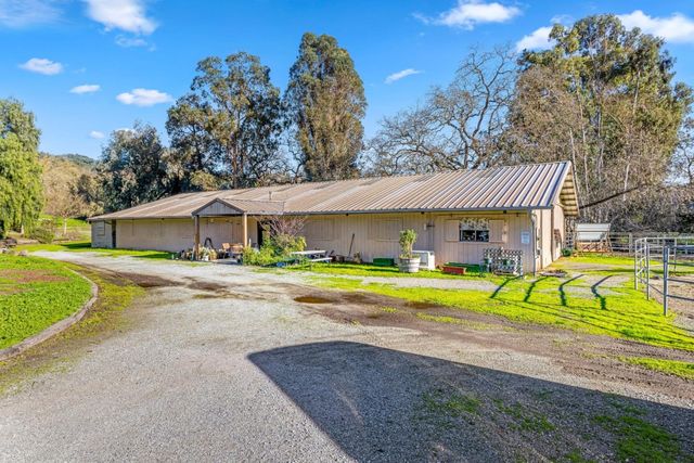6915 Redwood Retreat Road, Gilroy, CA 95020