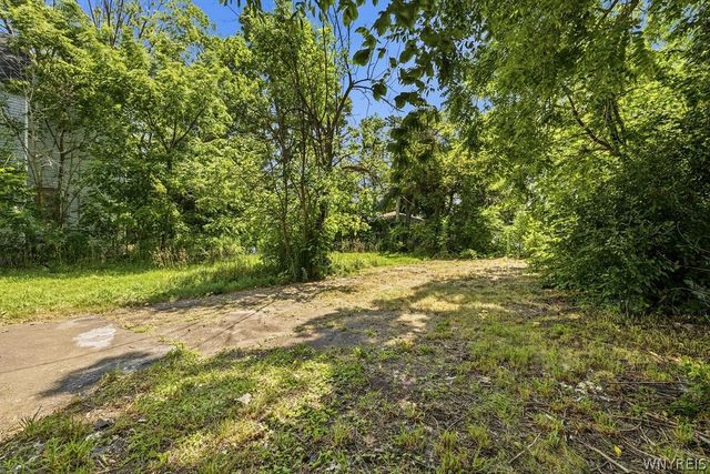 23 Cayuga Street, Buffalo, NY 14211