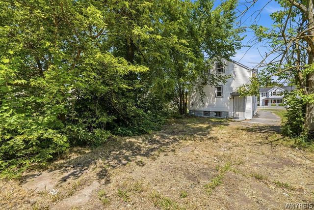 23 Cayuga Street, Buffalo, NY 14211