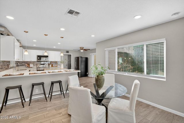 4 E SAN MIGUEL Avenue, Phoenix, AZ 85012