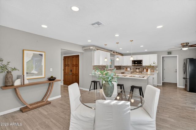 4 E SAN MIGUEL Avenue, Phoenix, AZ 85012