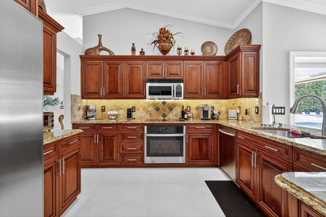 1880 GRANTHAM Court, Wellington, FL 33414