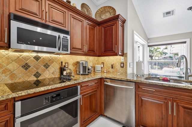 1880 GRANTHAM Court, Wellington, FL 33414
